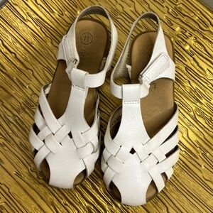 Cat & Jack Girls Sandals, White
